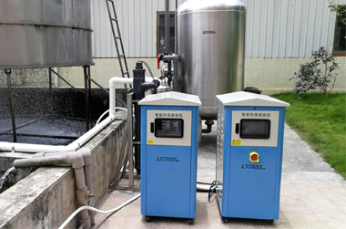 客戶使用除垢機現場